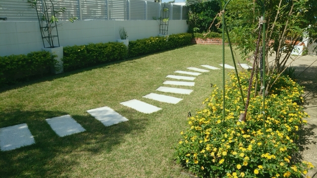 お庭のお手入れ【海老名市・綾瀬市・厚木市・伊勢原市・座間市・大和市・相模原市・ 藤沢市・茅ヶ崎市・平塚市・寒川町  一戸建てコラム】