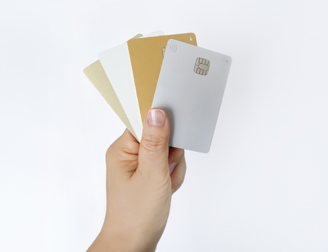 住宅ローン申込前に確認すべきクレジットカード利用状況