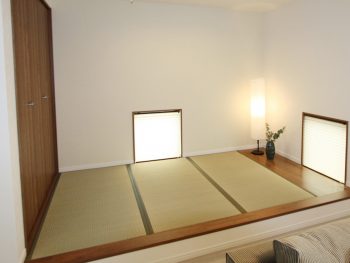 海老名市分譲コラムver フレキシブルに使える リビングの畳コーナー 秀建のebie 新築 建売 分譲住宅 海老名 綾瀬 座間 厚木 大和 藤沢 茅ヶ崎 寒川 横浜 海老名市分譲コラムver フレキシブルに使える リビングの畳コーナー 秀建のebie 新築 建売 分譲住宅 海老名 綾瀬 座間 厚木 大和 藤沢 茅ヶ崎 寒川 横浜